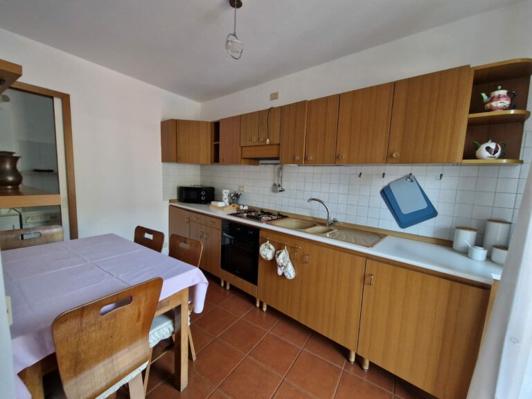 cucina attrezzata